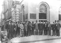 Farmers & Merchants Bank